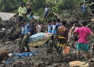 菲律宾洪水和山体滑坡造成至少136人死亡或失踪