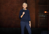 艾伦·德杰尼勒斯(Ellen DeGeneres)的Netflix新特辑没能打动前剧组工作人员:“没击中目标”;