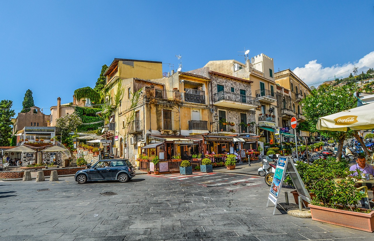 Café Del Mar，地中海畔的诗意咖啡馆  cafe del mar