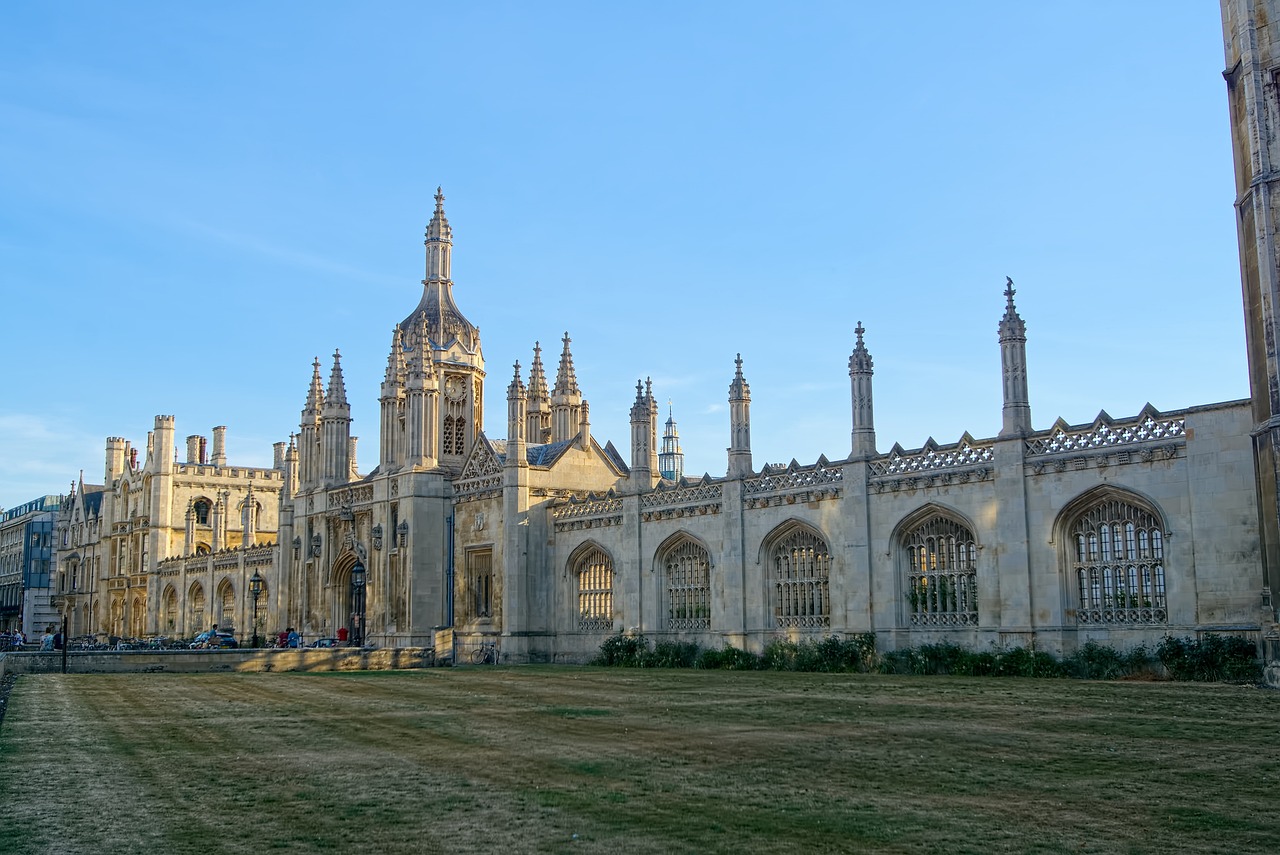 英国研究生预科，迈向学术巅峰的桥梁  英国研究生预科