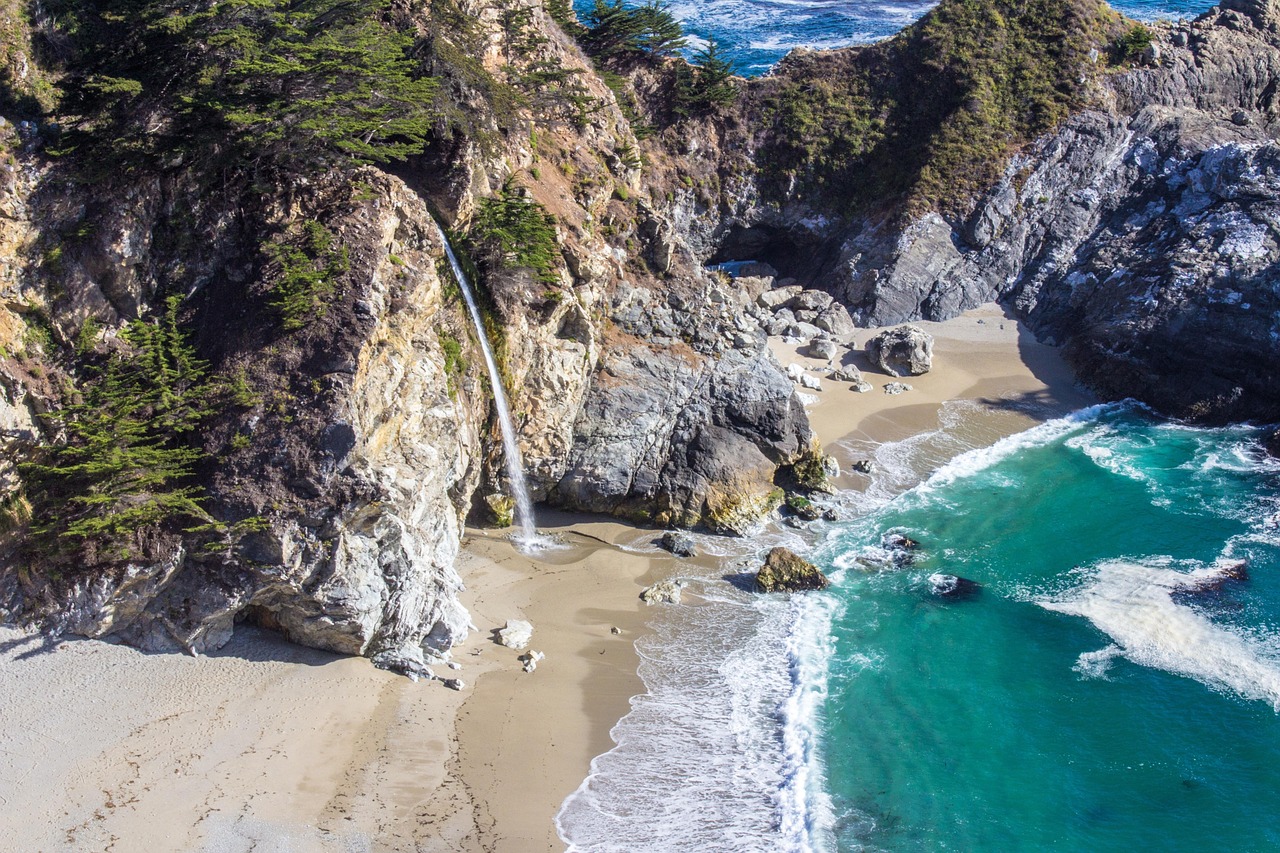 海湾丽影，探索自然之美与人文之韵  海湾丽影