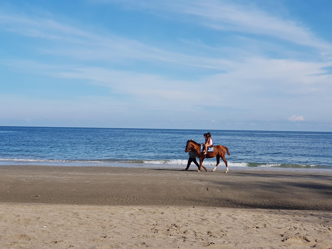 海滩度假屋，享受海边的悠闲时光  海滩度假屋